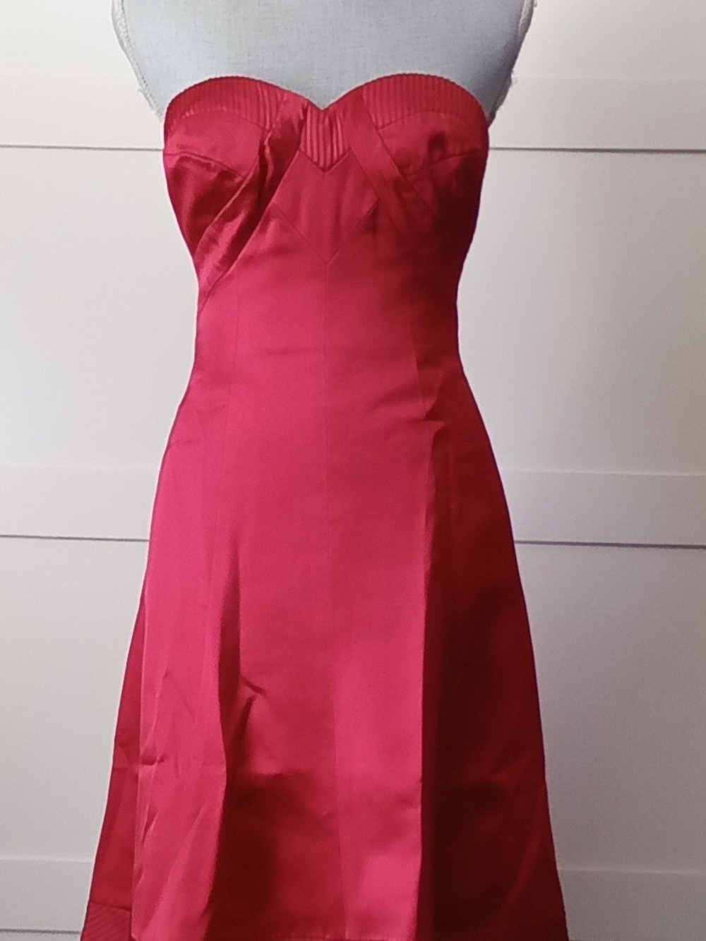 Badgley Mischka Strapless Fuchsia Satin Cocktail Dress